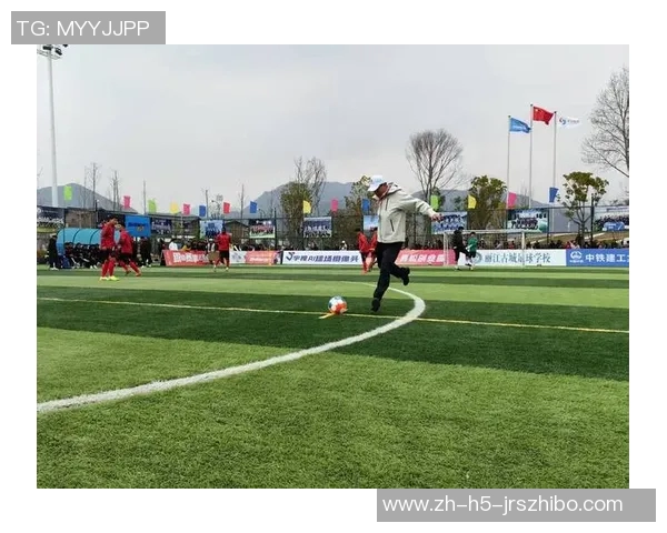 极限足球挑战赛开启激情对决展现极致技巧与团队合作的完美结合 极限足球挑战赛开启激情对决展现极致技巧与团队合作的完美结合